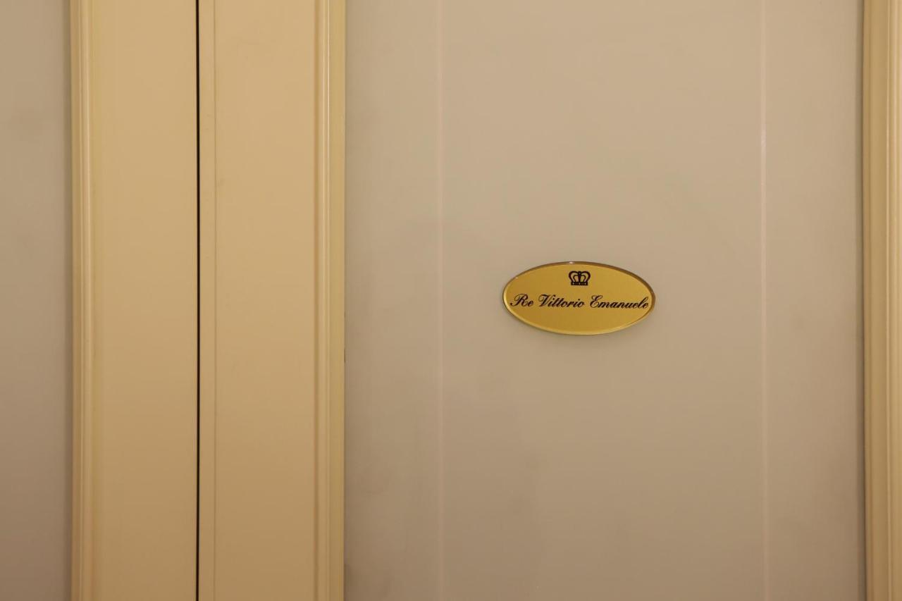 Piazza Dante Suites By Wonderful Italy Nápoly Kültér fotó